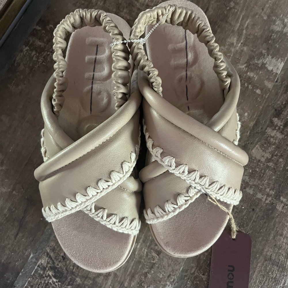Mou sandal 39 (Japanese cross cross upper)